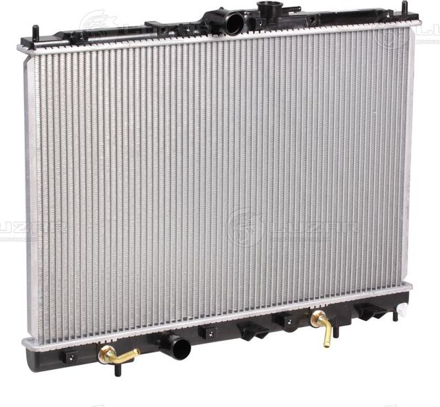 Радиатор охлаждения двигателя Luzar для Mitsubishi Pajero Pinin 1999-2007. Артикул LRc 11172