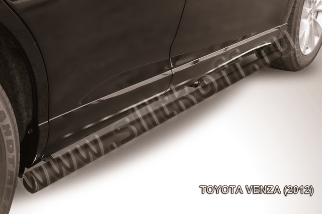 Пороги Slitkoff труба d57 ЧЕРНЫЕ матовые для Toyota Venza 2012-2026. Артикул TVEN007B