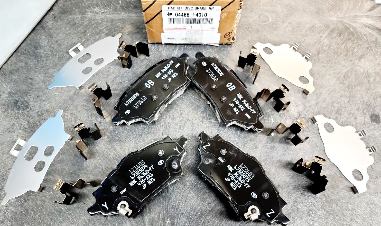 Тормозные колодки Toyota. Артикул 04466F4010