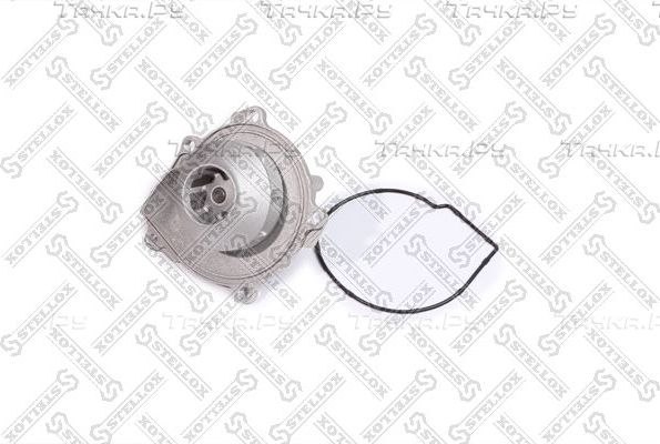 Помпа (водяной насос) Stellox для Dodge Nitro 2007-2012. Артикул 4500-0379-SX
