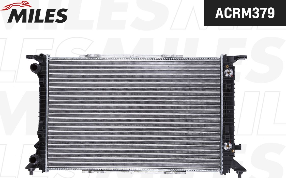 Радиатор охлаждения двигателя Miles для Audi A4 IV (B8) 2007-2015. Артикул ACRM379