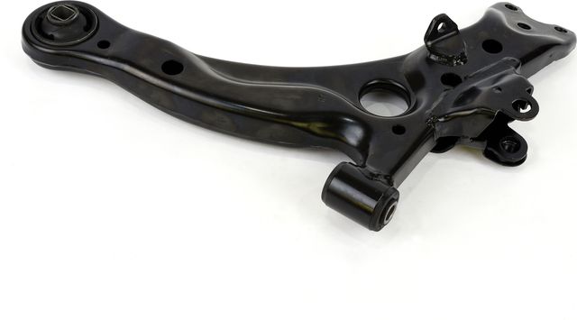 Поперечный рычаг передней подвески CTR левый для Toyota Avensis I 1997-2003. Артикул CQ0327L