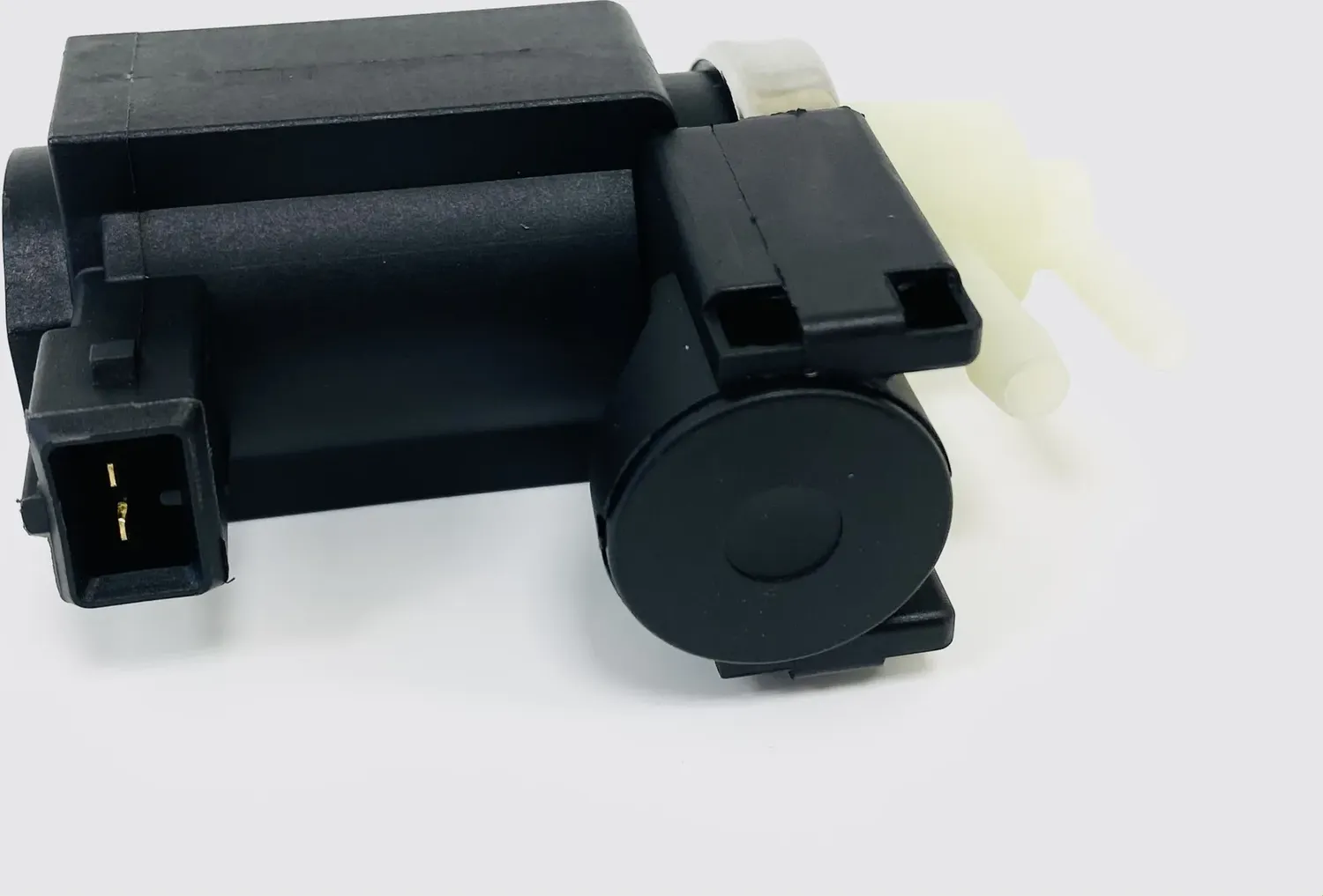 Электромагнитный клапан (Ukorauto). Артикул U1327013