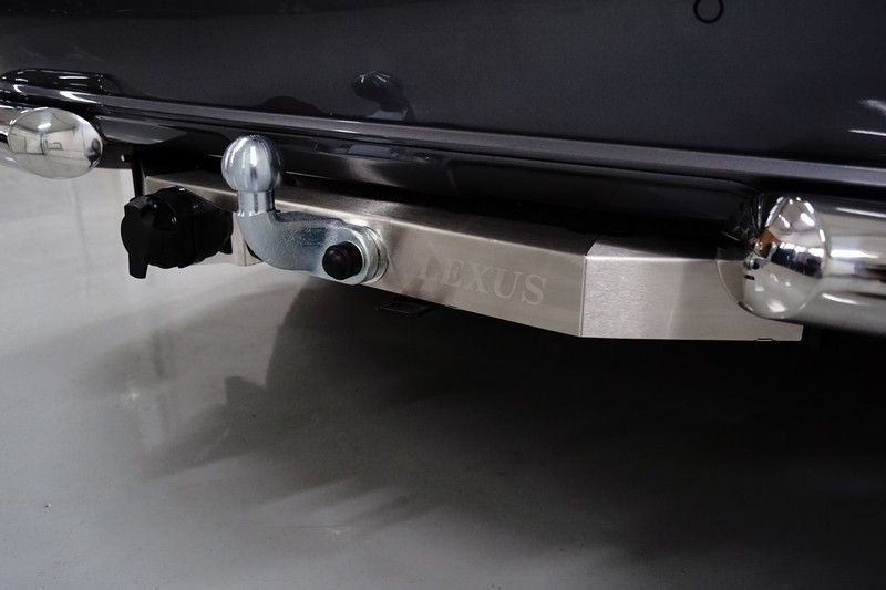 Фаркоп ТСС оцинкованный для Lexus GX 460 2019-2026с накладкой с надписью Lexus. Артикул TCU00149