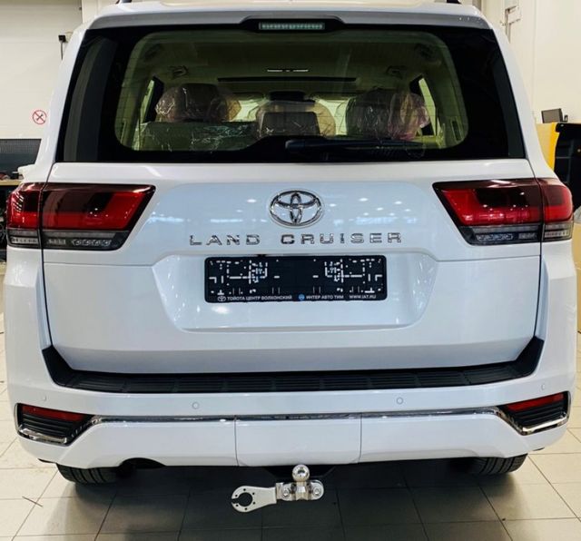 Фаркоп Baltex для Toyota Land Cruiser 300 2021-2026. Фланцевое крепление. Артикул 249471