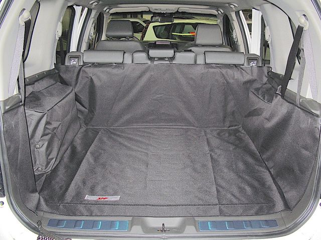 Защитный чехол AUTOSMSTUDIO "Standart" в багажник автомобиля для Nissan Pathfinder R51 LE (c сабвуфером) 2004-2014, серый. Артикул TP-NP(IV)-STD-GR