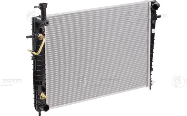 Радиатор охлаждения двигателя Luzar для Kia Sportage II 2004-2010. Артикул LRc 08188