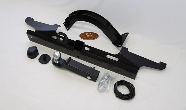 Фаркоп Niva-Parts с квадратом под лебедку с защитой бампера для ВАЗ Lada Niva Travel 2020-2026. Артикул NP-00603