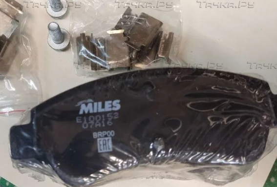 Тормозные колодки Miles (Semi-Metallic) передние для Citroen C3 I 2002-2010. Артикул E100152