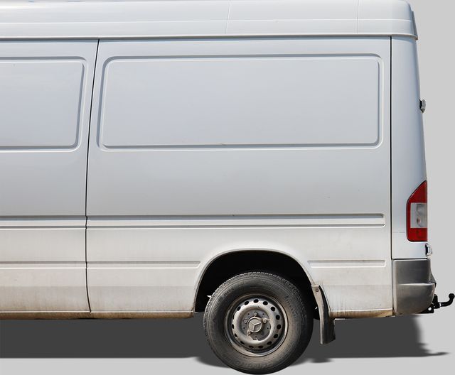 Фаркоп Лидер-Плюс для Mercedes-Benz Sprinter Classic W909 до рестайлинга (база 3,5 без ступеньки) 2013-2020. Фланцевое крепление. Артикул M201-FC