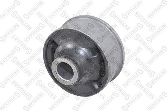 Сайлентблок переднего рычага подвески Stellox. Артикул 77-00438-SX