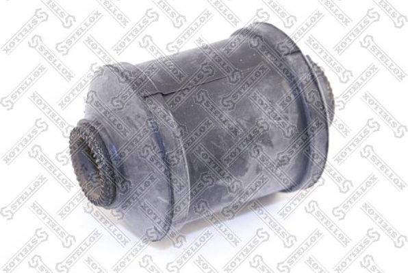 Сайлентблок переднего рычага подвески Stellox. Артикул 87-72020-SX