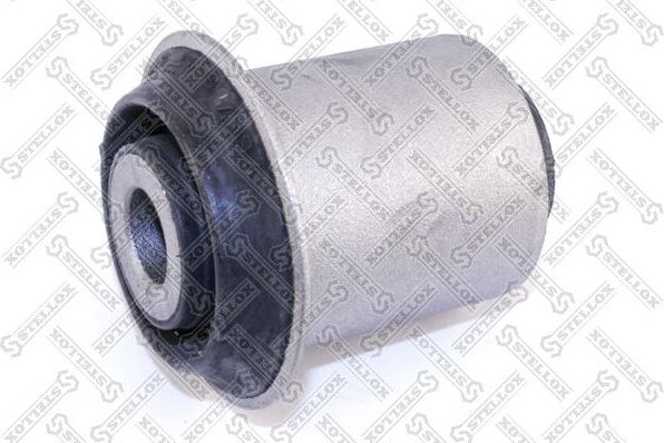 Сайлентблок переднего рычага подвески Stellox. Артикул 87-37060-SX