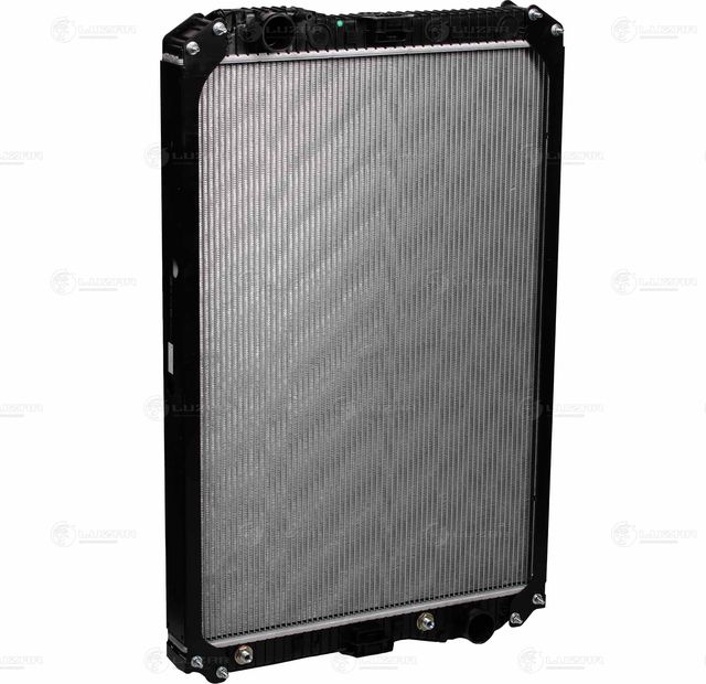 Радиатор охлаждения двигателя Luzar для Mercedes-Benz Axor 2002-2004. Артикул LRc 15703