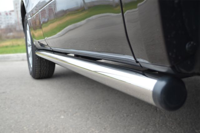 Защита RusStal порогов труба d63 (вариант 2) для Suzuki Grand Vitara 5-дв. 2012-2015. Артикул SVT-0010942