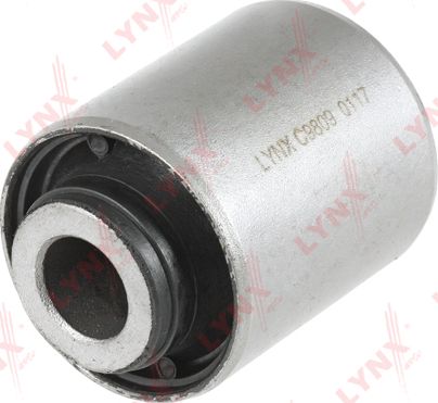 Сайлентблок переднего рычага подвески LYNXauto. Артикул C9809