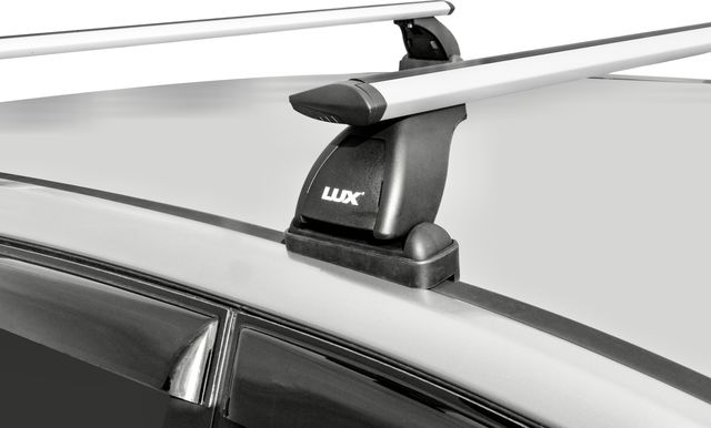 Багажник на крышу LUX на штатные места для Suzuki Vitara IV 2015-2022 (Аэро-трэвэл дуги шириной 82 мм). Артикул 842143+846042