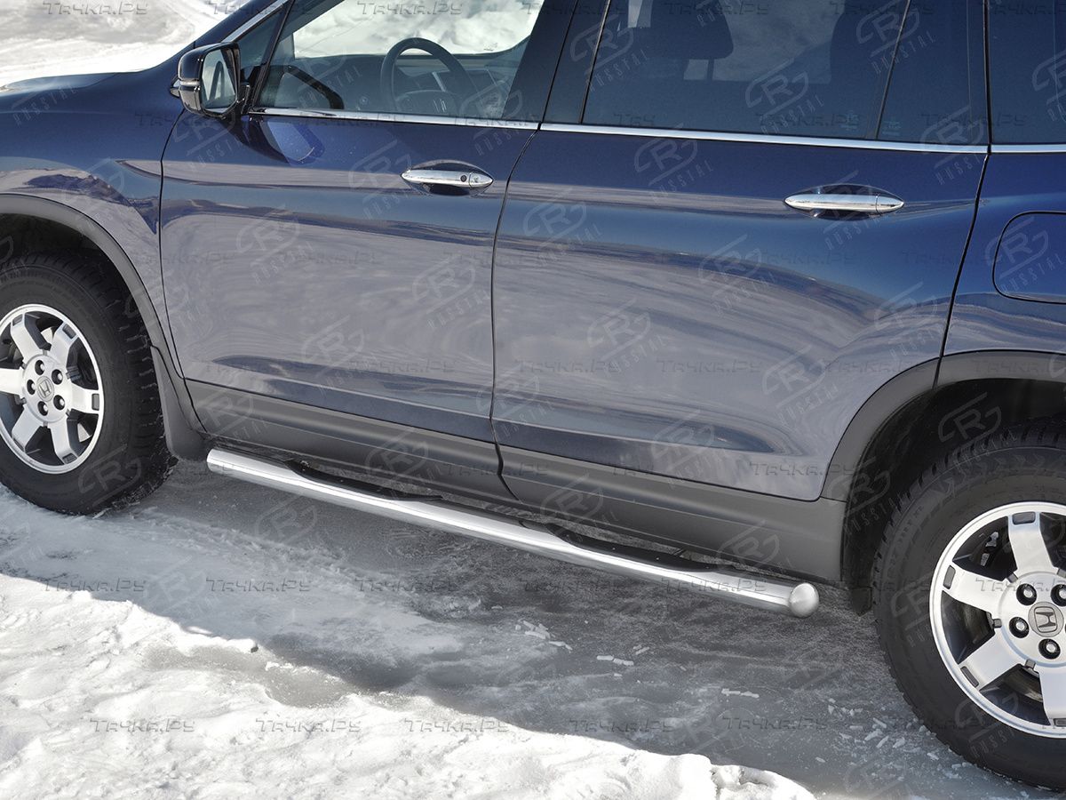Защита порогов RusStal труба d76 с накладкой (вариант 3) для Honda Pilot III 2016-2026. Артикул HPT-0029233