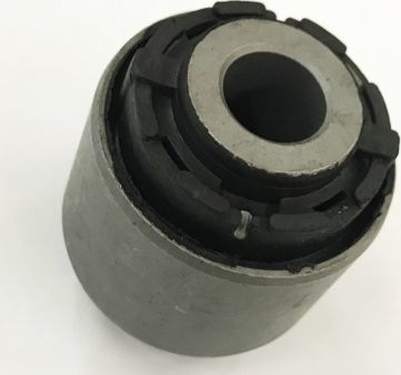 Сайленблок Tough Dog нижнего уха амортизатора для Nissan Patrol Y62 2010-2026. Артикул 4WAY-002