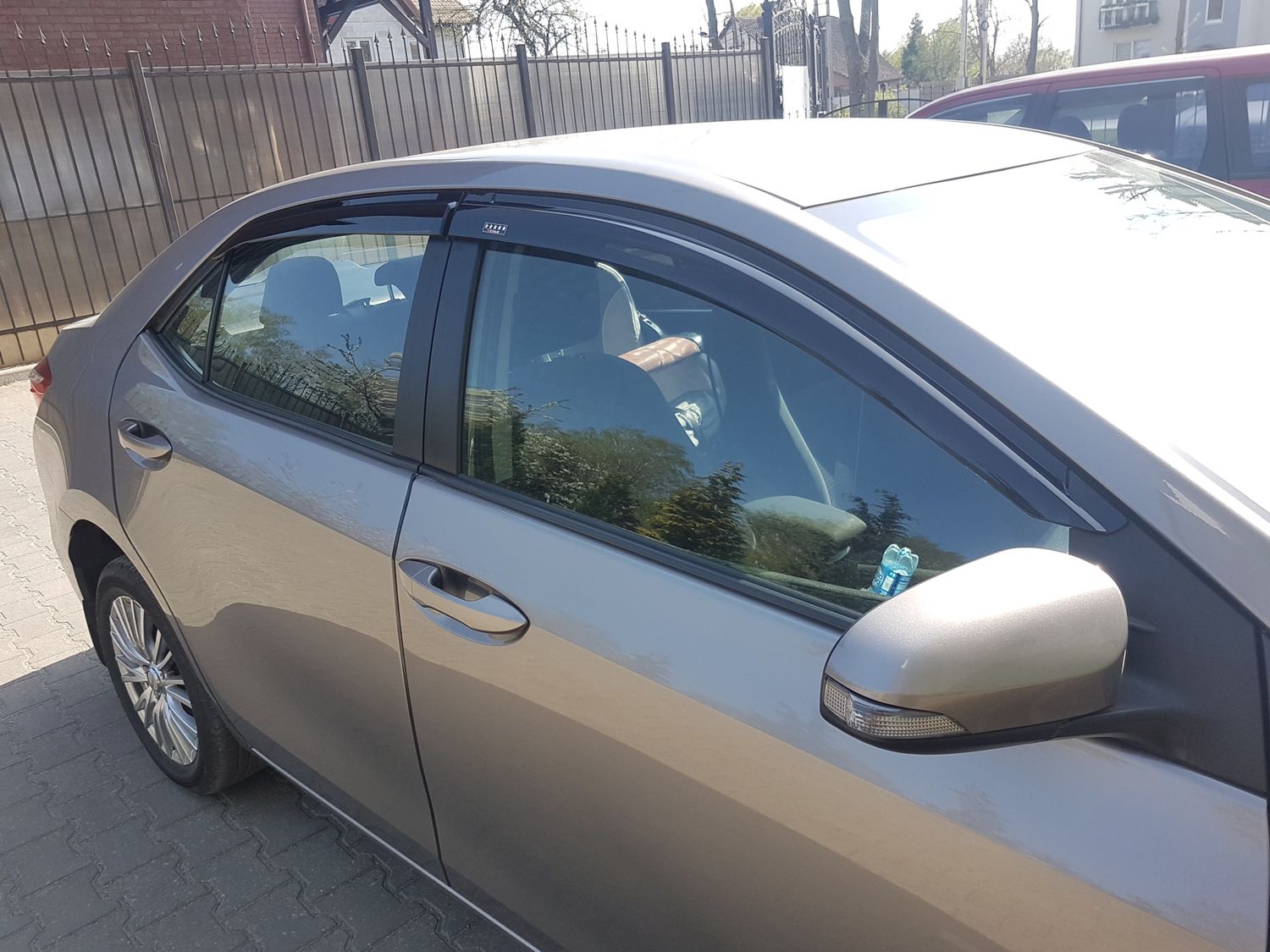 Дефлекторы V-Star литье для окон Toyota Corolla E180/E170 седан 2013-2019. Артикул D10813L