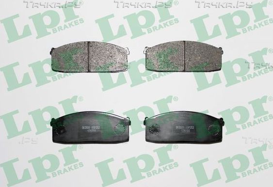 Тормозные колодки LPR передние для Nissan Cherry IV (N12) 1984-1986. Артикул 05P252