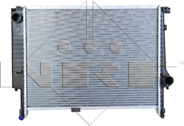 Радиатор охлаждения двигателя NRF EASY FIT для BMW Z3 I 1997-2003. Артикул 58117