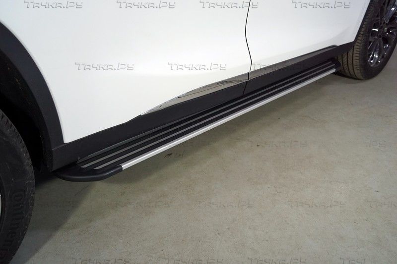 Пороги алюминиевые ТСС Slim Line Silver 1820 мм для Exeed TXL 2020-2021. Артикул CHEREXETXL20-26S