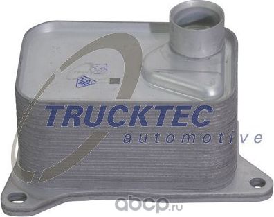 Радиатор масляный (маслоохладитель) для двигателя Trucktec Automotive. Артикул 07.18.102
