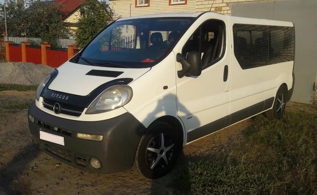 Дефлектор VT52 для капота Opel Vivaro A 2001-2014. Артикул OP19VT