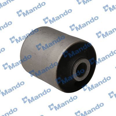Сайлентблок заднего рычага подвески Mando. Артикул DCC010292