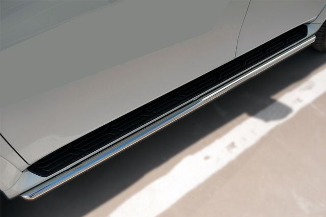 Защита RusStal порогов d42 для Infiniti QX80 2014-2017. Артикул IQXT-002099