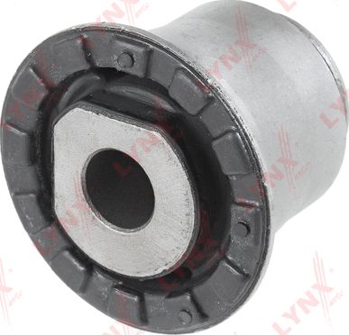 Сайлентблок задней балки LYNXauto. Артикул C9681
