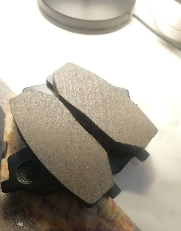 Тормозные колодки Sangsin Hi-Q передние для Suzuki Samurai 1988-2004. Артикул SP1540