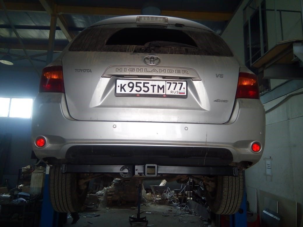 Фаркоп Bizon для Lexus RX II 300,350,400 2003-2009. Быстросъемный крюк. Артикул FA 1010-E