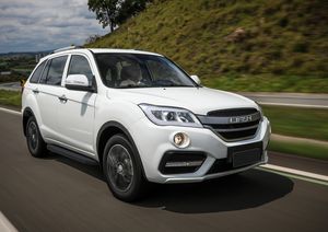 Пороги алюминиевые Rival Premium-Black для Lifan X60 I рестайлинг 2016-2026. Артикул A160ALB.3302.3