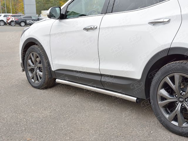 Защита порогов RusStal труба d63 секции для Hyundai Santa Fe Premium 2015-2026 (Вариант 2). Артикул HSFPT-0024452