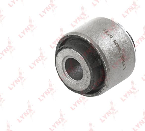 Сайлентблок заднего рычага подвески LYNXauto. Артикул C9426