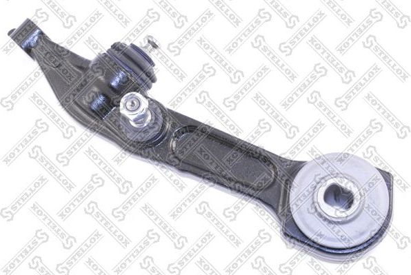 Поперечный рычаг передней подвески Stellox. Артикул 54-04453-SX
