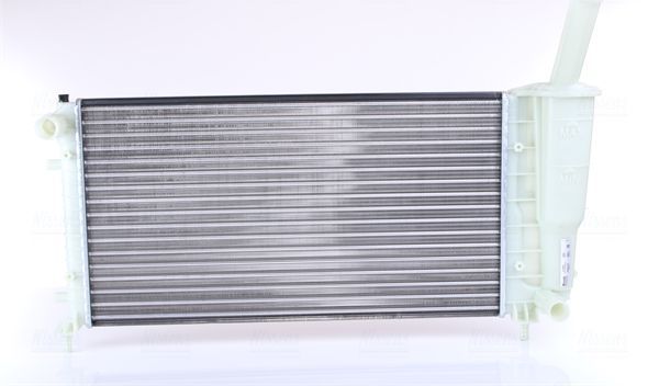 Радиатор охлаждения двигателя Nissens. Артикул 61888
