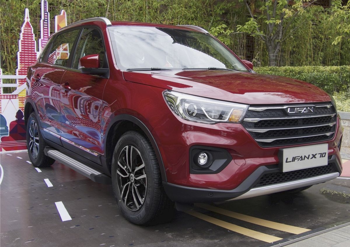 Пороги алюминиевые Rival Silver для Lifan X70 2017-2026. Артикул F173AL.3305.1