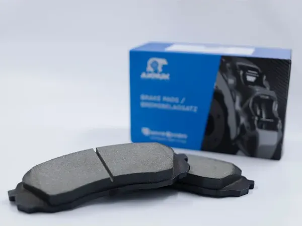 КОЛОДКИ ТОРМОЗНЫЕ ДИСКОВЫЕ ПЕРЕДНИЕ AKNUK HYUNDAI H-1 (TQ), 02/08 -/ K. Артикул BP8117