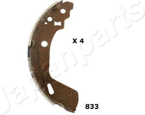 Тормозные колодки Japanparts. Артикул GF-833AF