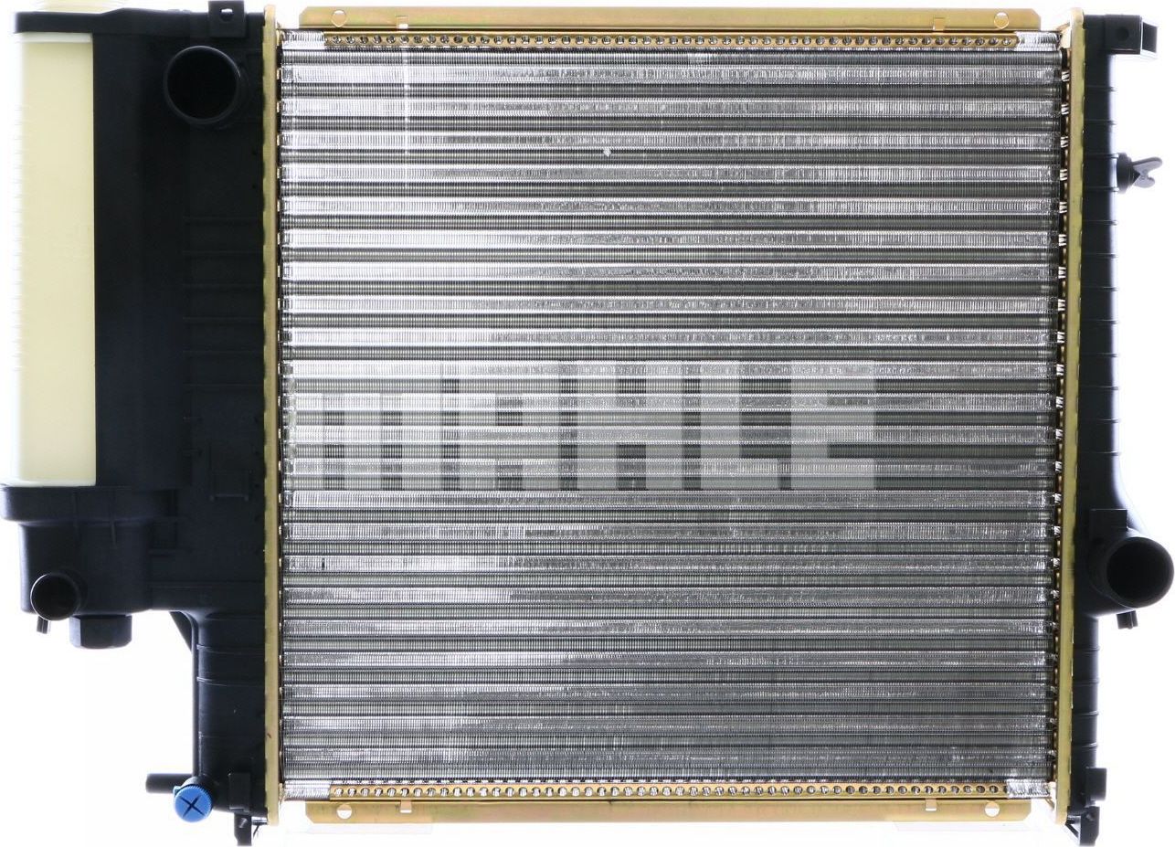 Радиатор охлаждения двигателя Mahle Behr. Артикул CR 330 000S