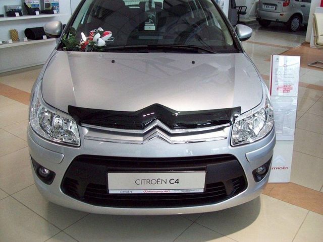 Дефлектор SIM для капота Citroen C4 хэтчбек 5-дв. 2008-2011. Артикул SCIC4H50812