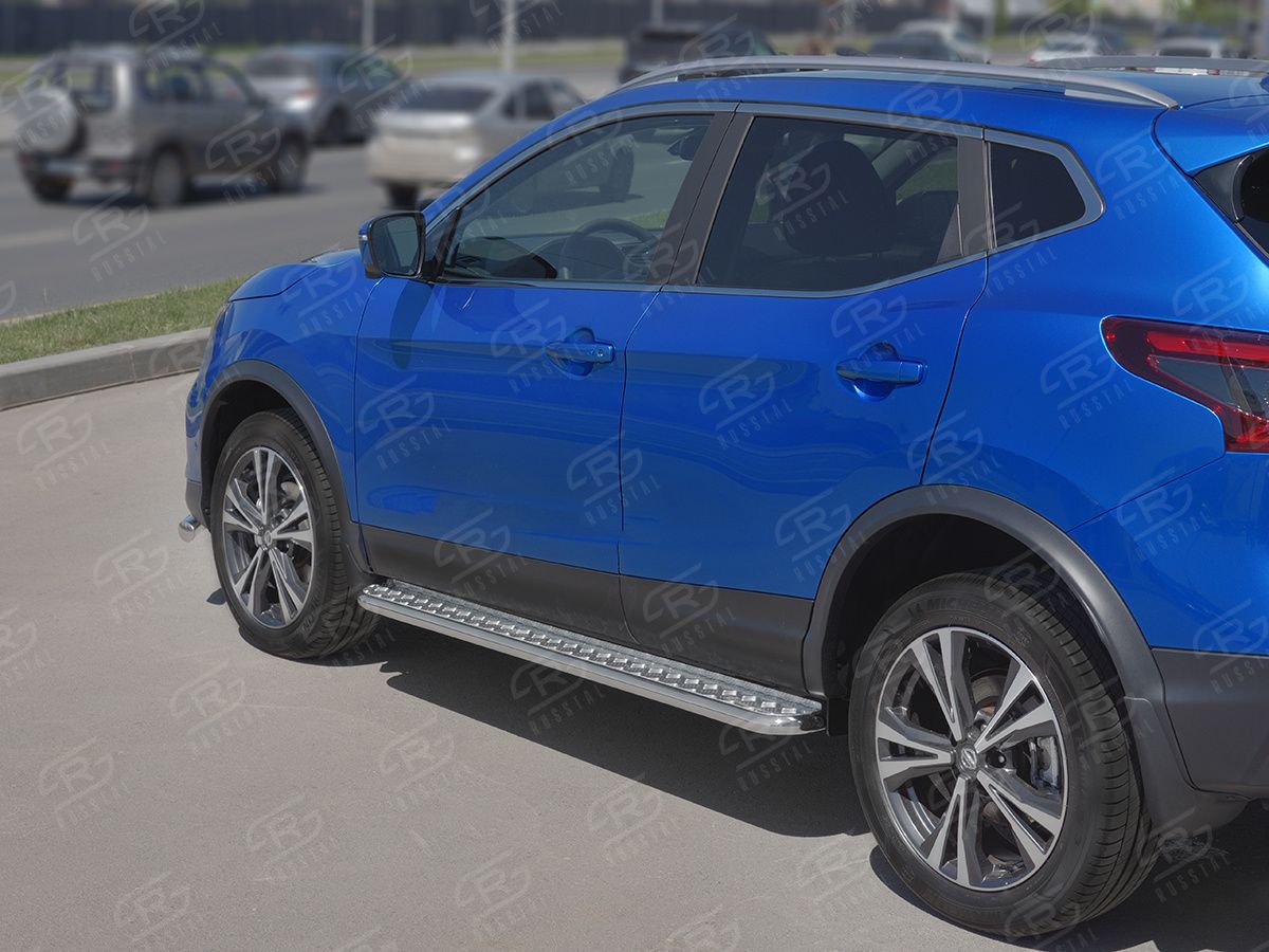 Защита порогов RusStal труба d42 c листом (Лист алюм, проф. нерж) (Вариант 1) для Nissan Qashqai II рестайлинг 2019-2026. Артикул NQSL-0032471