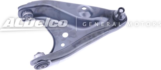 Поперечный рычаг передней подвески ACDelco. Артикул 19380827