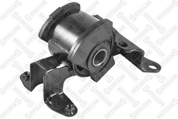 Подушка (опора) двигателя Stellox. Артикул 25-71041-SX