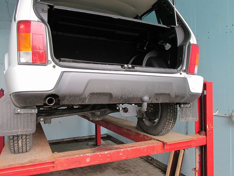 Фаркоп Трейлер для ВАЗ 2131 4x4 1993-2026. Артикул 212140.01