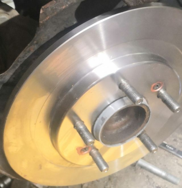 Тормозной диск Bosch. Артикул 0 986 479 A13