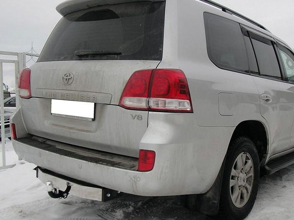 Фаркоп Oris (ранее Bosal) для Toyota Land Cruiser 200 2007-2021 (с декор. пластиной). Артикул 3072-AL